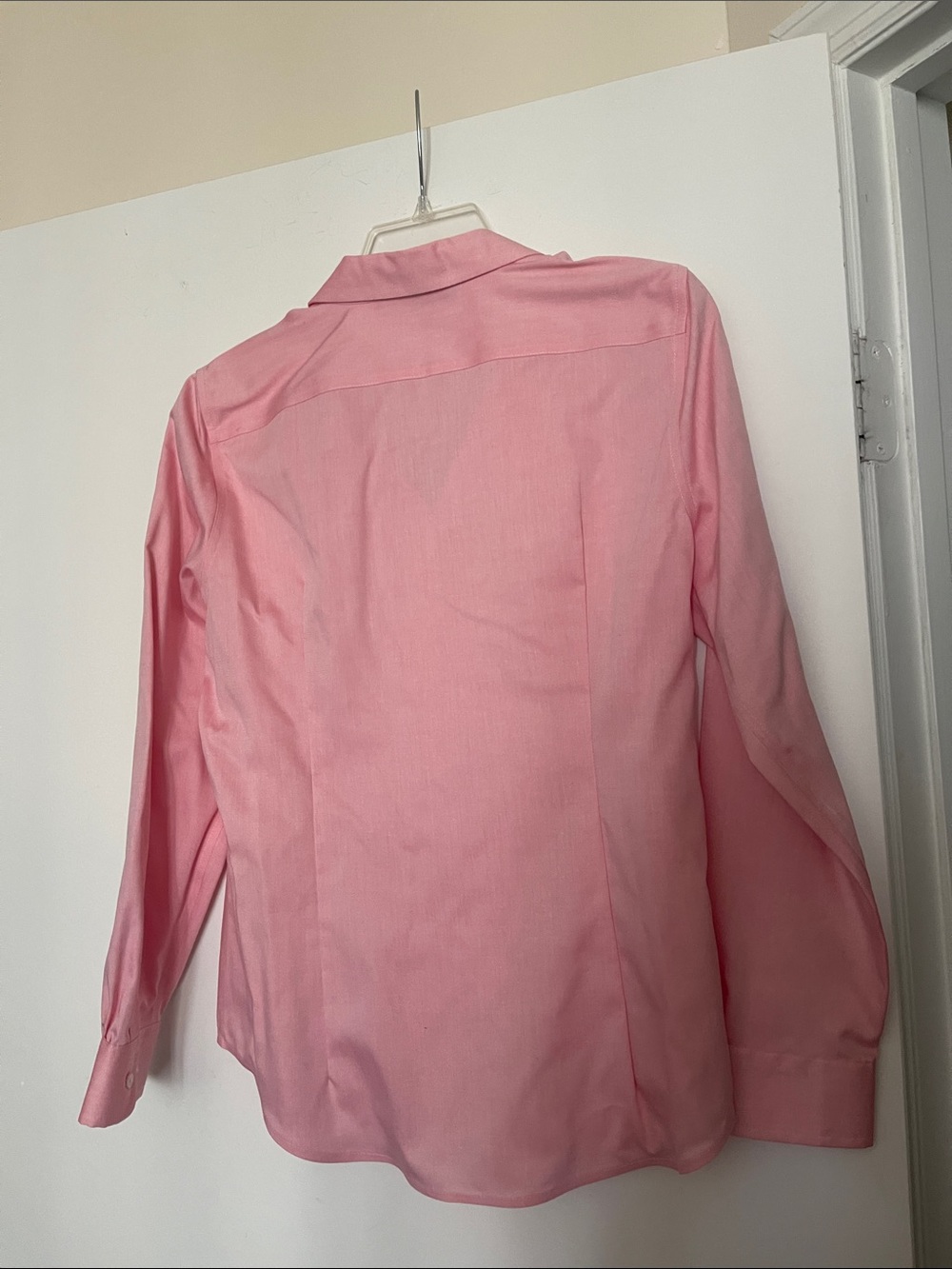 Jones New York women’s Light Pink Long-Sleeve Dress Shirt - Picture 6 of 7